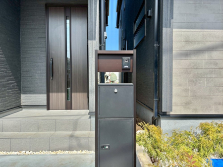 ���̑� �\�D�E�C���^�[�z���E�|�X�g�E��z�a�n�w���ЂƂɏW��B�G���g�����X�ɂȂ��ރV���v���f�U�C���B