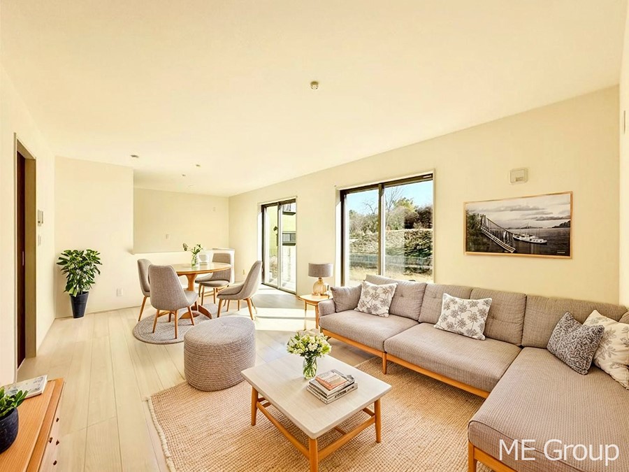 ���r���O ���Ƒ��̓��₩�Șb�����ŕ�܂�閾�邢���r���O  ���Ƌ��CG�ł� 