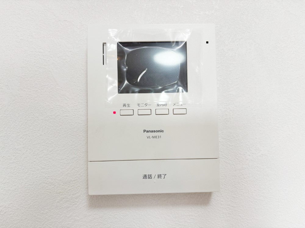 ���̑����� TV���j�^�[�t�C���^�[�t�H�����t���Ă��ăZ�L�����e�B�[��  