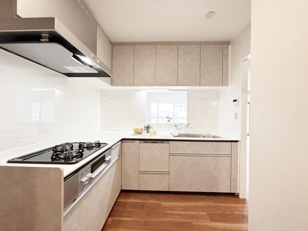 �L�b�`�� �������������I�ɁA�y�����I�V�X�e���L�b�`��