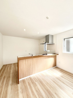 �L�b�`�� ���������Ȃ���ł����Ƒ��Ƃ̉�b���y���߂�ΖʃL�b�`��