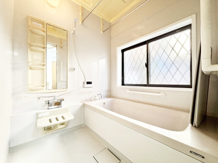 ���� ����̔�������Ă���閾�邢�������̂���o�X���[��