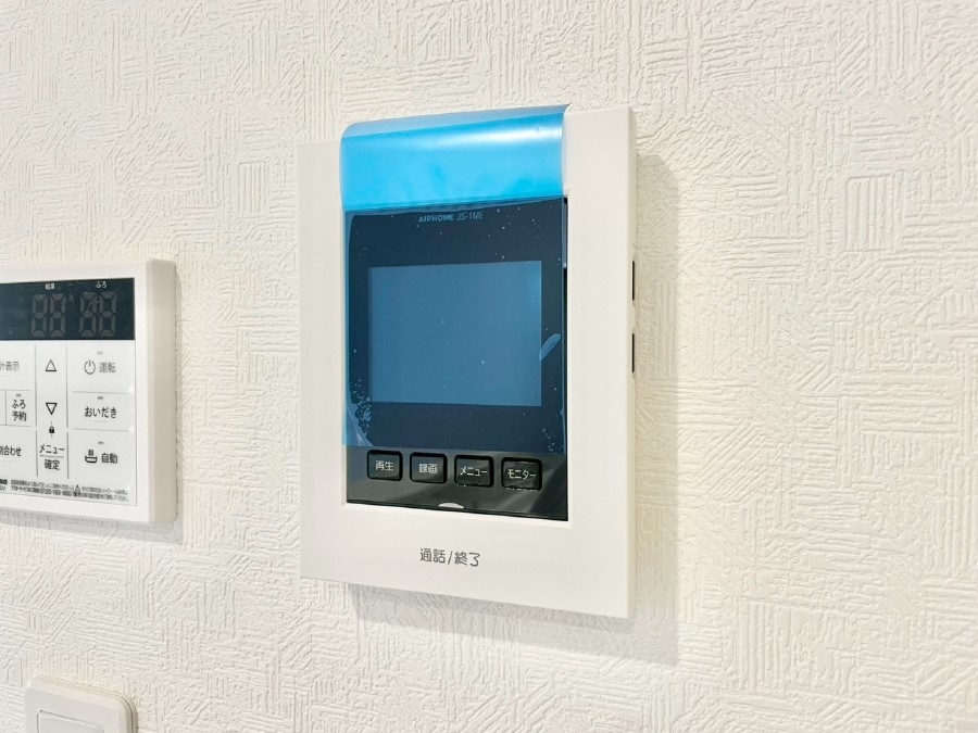 ���̑����� TV���j�^�[�t�C���^�[�t�H�����t���Ă��ăZ�L�����e�B�[��