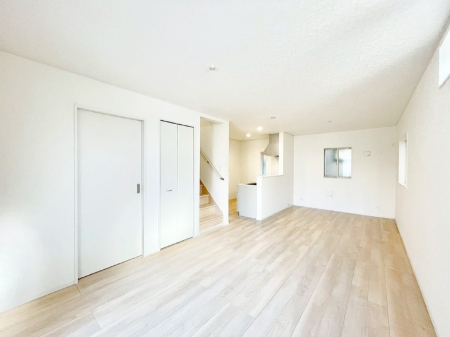 ���r���O ���r���O�K�i���Ƒ��̏Ί�Ɖ�b���Ȃ��ł���܂�