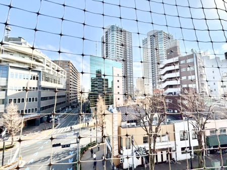 ���̑� �o���R�j�[����͊J���I�Ȓ��]���y���߂܂��I