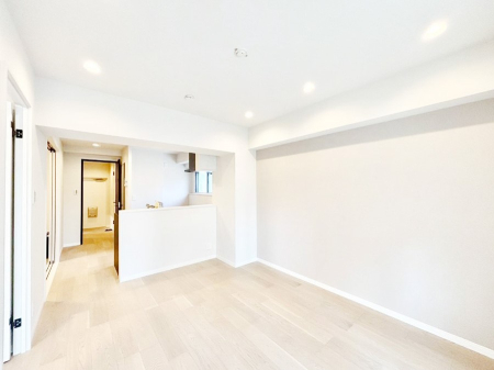 ���̑����� ���Ƒ������R�ƏW�܂�A���₩�ȏ΂����ŕ�܂��e���̋�ԂɂȂ肻���ł��ˁI