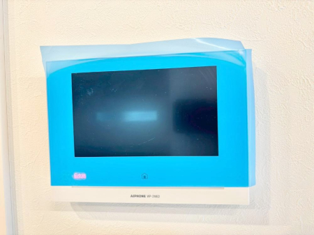 ���̑����� TV���j�^�[�t���C���^�[�t�H���Ŗh�Ɩʂ����S�ł��B�X�}�[�g�t�H���ƘA�����\�I