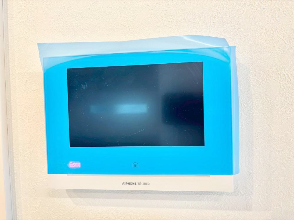 ���̑����� TV���j�^�[�t���C���^�[�t�H���Ŗh�Ɩʂ����S�ł��B�X�}�[�g�t�H���ƘA�����\�I