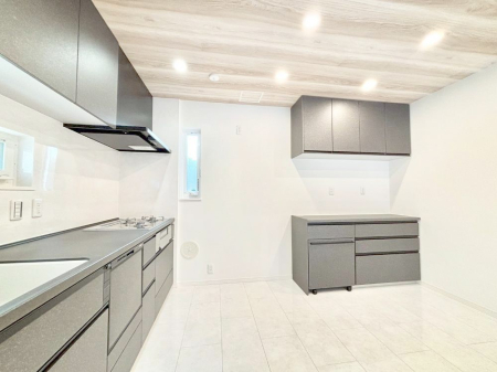 �L�b�`�� �L�b�`���Ƃ������̃J�b�v�{�[�h�B�S�̂ɓ��ꊴ����d�オ��ɂȂ��Ă��܂��B