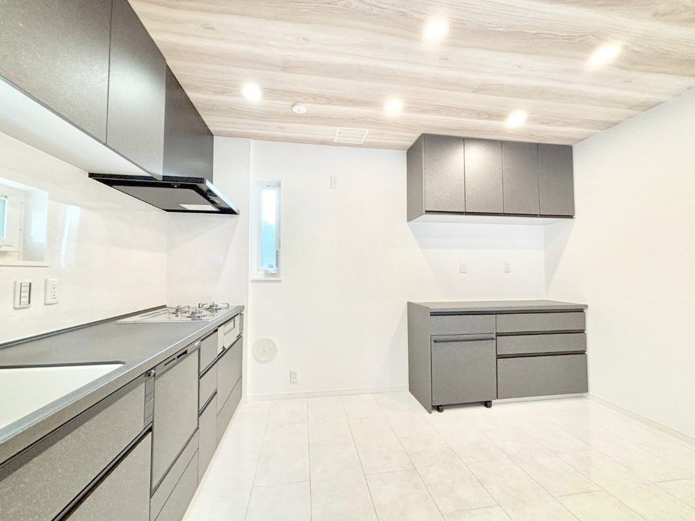 �L�b�`�� �L�b�`���Ƃ������̃J�b�v�{�[�h�B�S�̂ɓ��ꊴ����d�オ��ɂȂ��Ă��܂��B