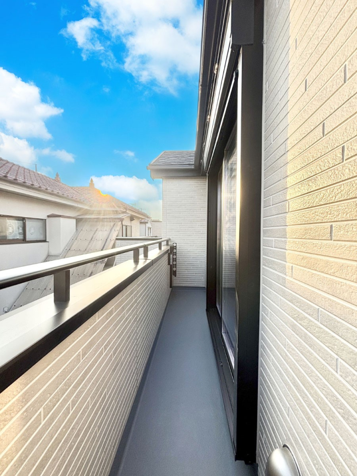 �o���R�j�[ ������̃o���R�j�[�I���Ƒ��̐��󕨂͂������A���z�c�������Ղ花���܂��I