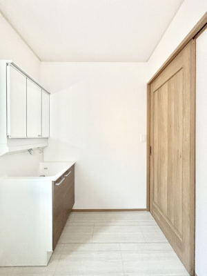 ���ʑ�E���ʏ� ���邢���ʏ��͖����̐g�x�x���y�����ł����Ⴂ�����ł��B