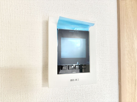 ���̑����� TV���j�^�[�t�C���^�[�t�H�����t���Ă��ăZ�L�����e�B�[��