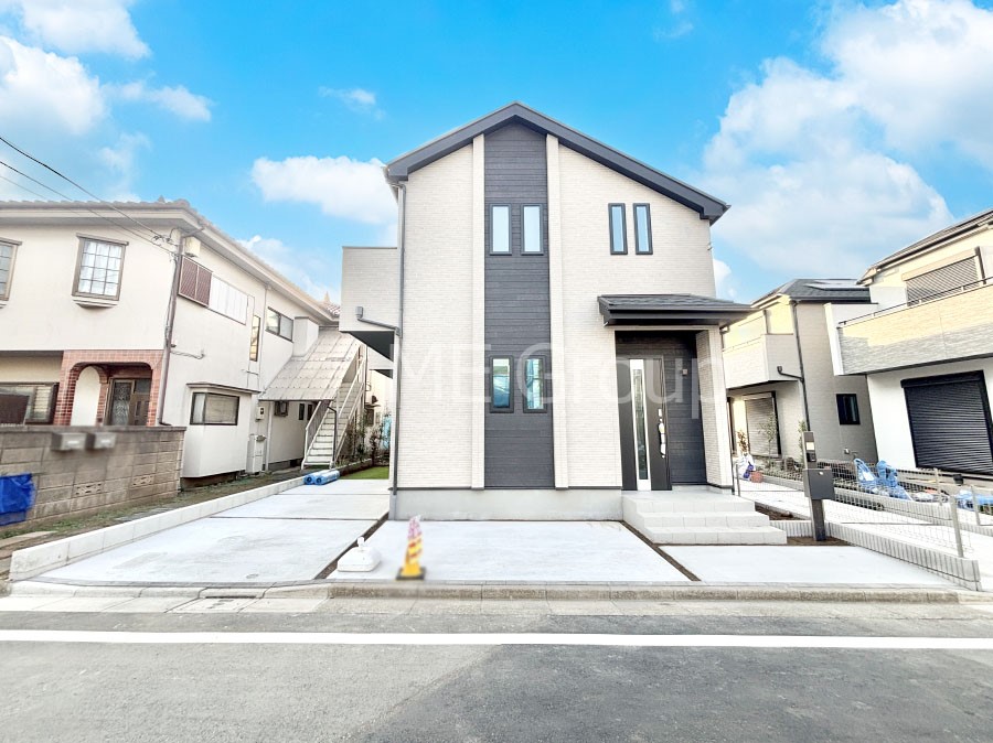 ���n�O�ώʐ^ �������ꂽ�O�ρA�㎿�ȏZ��Ԃ��L���鎺���͉i�����S���ĉ߂�����Z���ł��B 