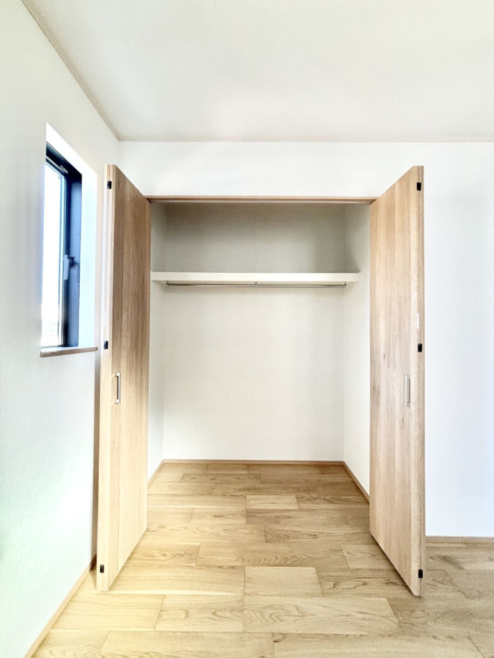 ���[ �����Ղ�̎��[�X�y�[�X�ŉ��K�ɕ�点���� 