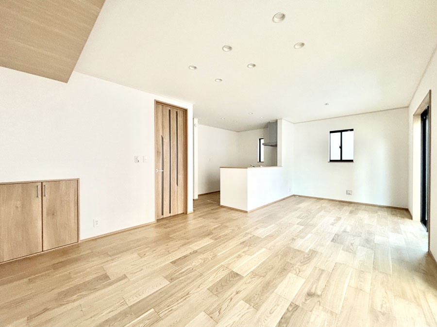 ���r���O �������������͋C�̂k�c�j�͉Ƒ��݂�Ȃ̉��K���