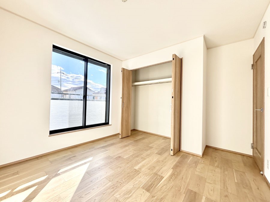 �q������ �q�������ɂ��������߂Ȏ��[�X�y�[�X�����Ղ�̋���