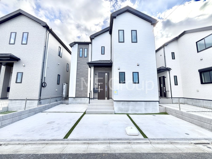 ���n�O�ώʐ^ �������ꂽ�O�ρA�㎿�ȏZ��Ԃ��L���鎺���͉i�����S���ĉ߂�����Z���ł��B 