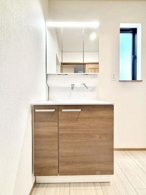 ���ʑ�E���ʏ� �傫�����₷���O�ʋ��Ő�����������ʑ�́A�g�����Ȃ݃`�F�b�N�┧�̂������ɂ������߂ł��B 