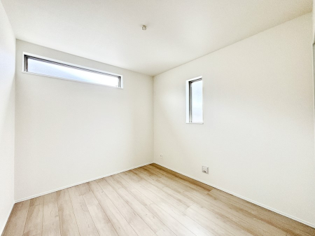 ���̑����� 2�ʍ̌����m�ۂ������邢��ԁB�Ƒ��݂�Ȃ����K�ȕ�炵����������݌v�ł��B 