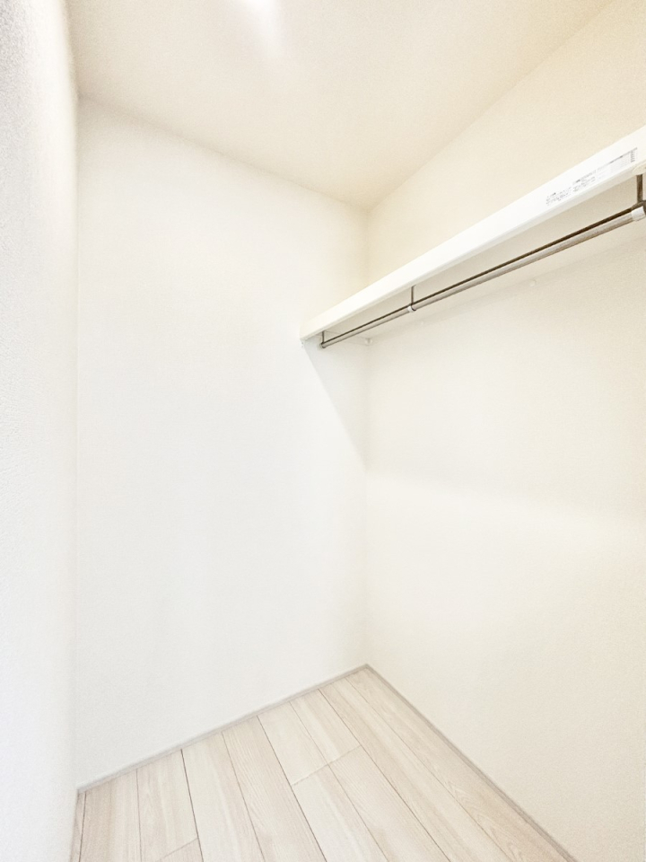 ���̑� �ߗނ��n���K�[�Ɋ|�����܂܎��[�ł���WIC�B�ߗނ̐������ڂ����₷���ĕ֗��ł��I