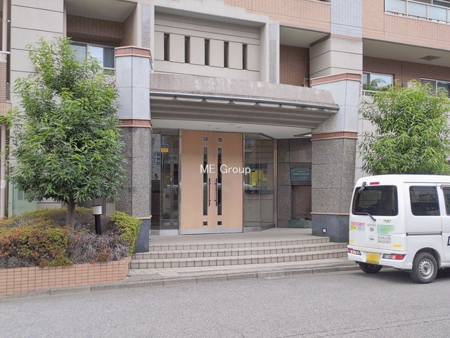 �G���g�����X -