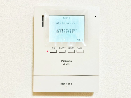 ���̑����� TV���j�^�[�t�C���^�[�t�H�����t���Ă��ăZ�L�����e�B�[��