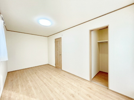 �q������ �E�H�[�N�C���N���[�[�b�g�����邨�����B�G�߂��Ƃ̓���ւ����s�v�ŕ֗��ł��B