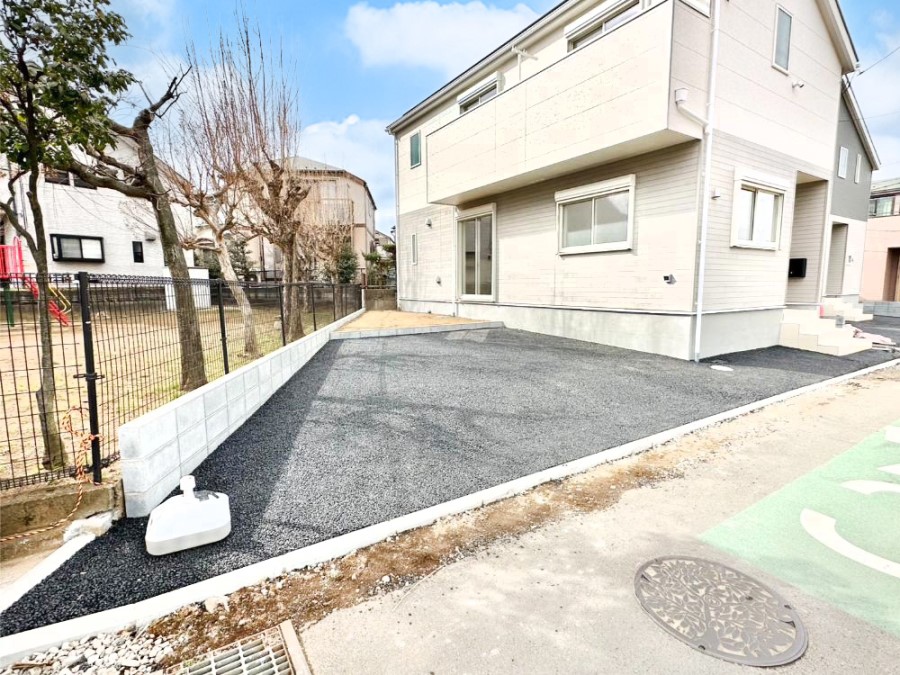  �����Ɍ������Ȃ����ԃX�y�[�X�B