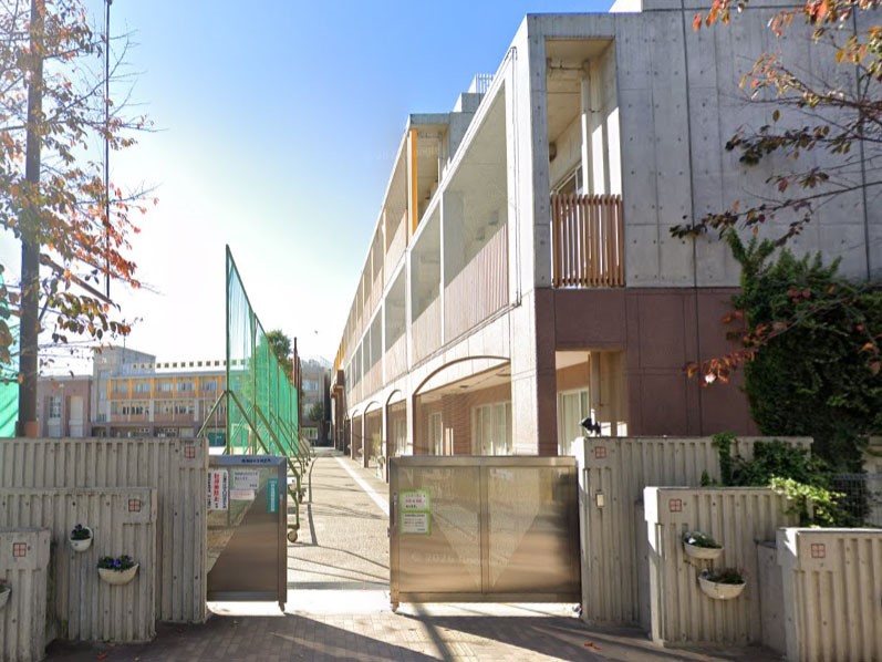 ���ӊ� ���w�Z 1000m �L���旧���r�ܒ��w�Z