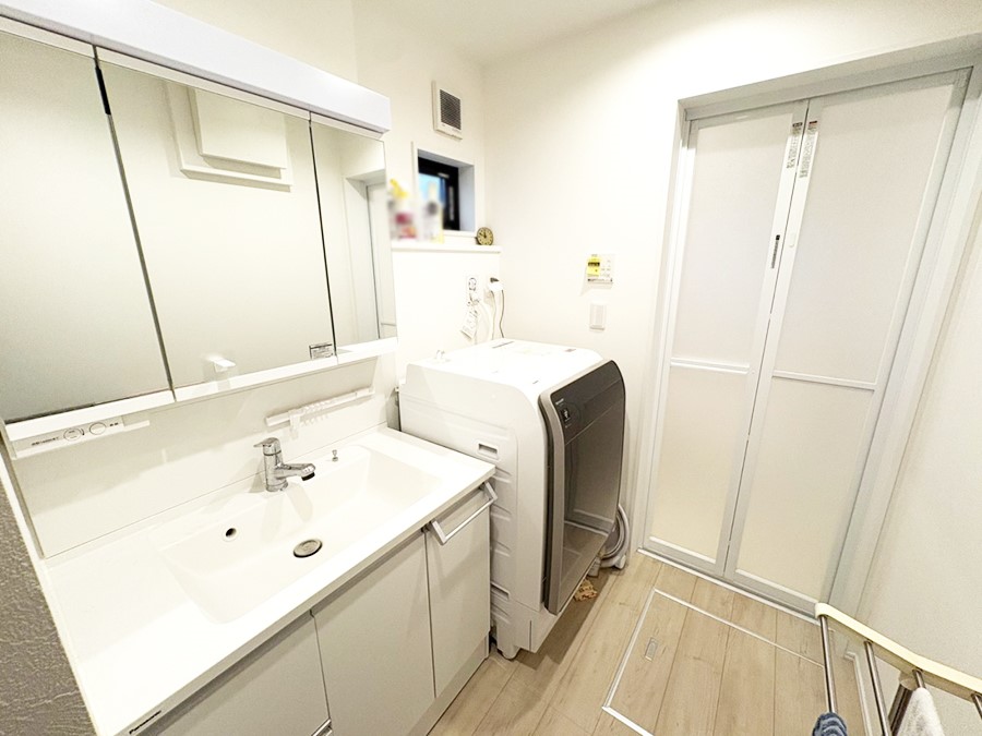 ���ʑ�E���ʏ� ������������ʉ��ώ��Œ��̐g�x�x�����K