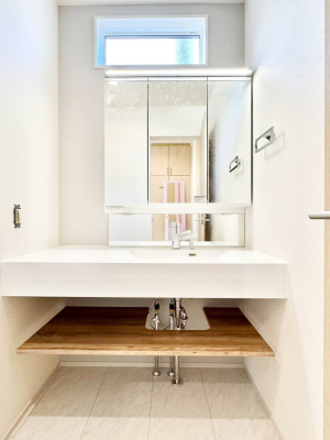 ���ʑ�E���ʏ� �@�\���ɗD�ꂽ���ʉ��ϑ�