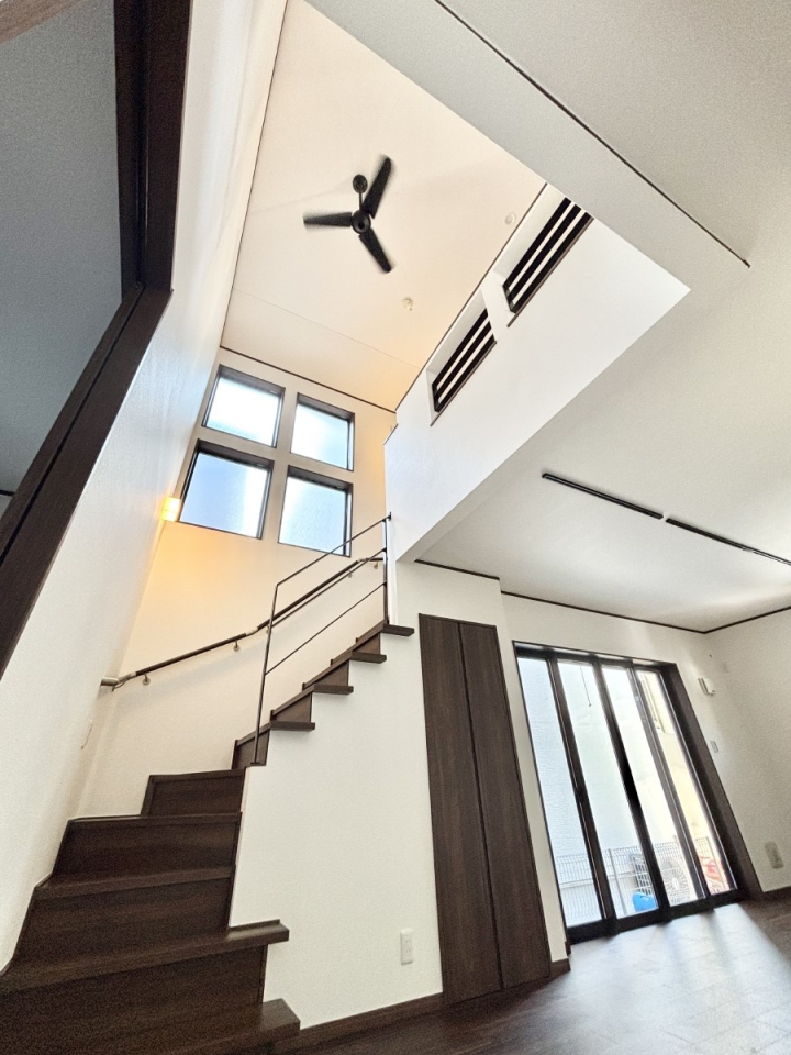 ���̑� �����t���Ŗ��邢�K�i�B�萠�t���ŏ���~������S�B�����Ȃ��q�l�����Ă����S�ł��ˁB