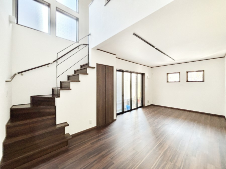 ���r���O �����u�������܁v�u��������v�Ƒ��Ƃ̃R�~���j�P�[�V�������[�܂郊�r���O�C���K�i�B 