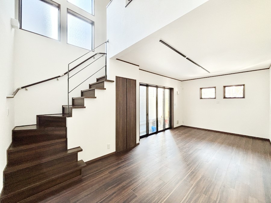 ���r���O �����u�������܁v�u��������v�Ƒ��Ƃ̃R�~���j�P�[�V�������[�܂郊�r���O�C���K�i�B 