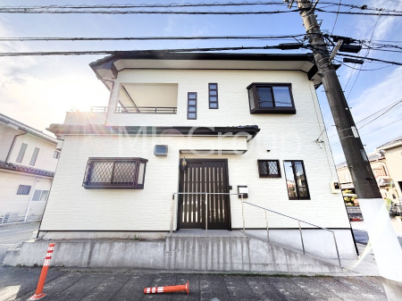 ���n�O�ώʐ^ �J��������L�X���r���O�ŉƑ��c��񂪊y���߂�}�C�z�[���I