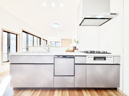 �L�b�`�� �����g���L�b�`��������A�g���₷�����������̂��₷���ɂ������܂����B 