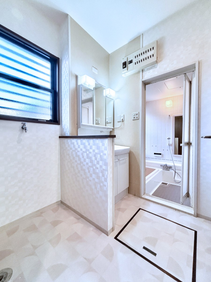 ���ʑ�E���ʏ� �傫�����₷���O�ʋ��Ő�����������ʑ�́A�g�����Ȃ݃`�F�b�N�┧�̂������ɂ������߂ł��B 