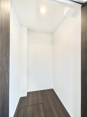 ���̑� �E�H�[�N�C���N���[�[�b�g�t���Ő�����Ԃ��L�����p�ł��܂��B