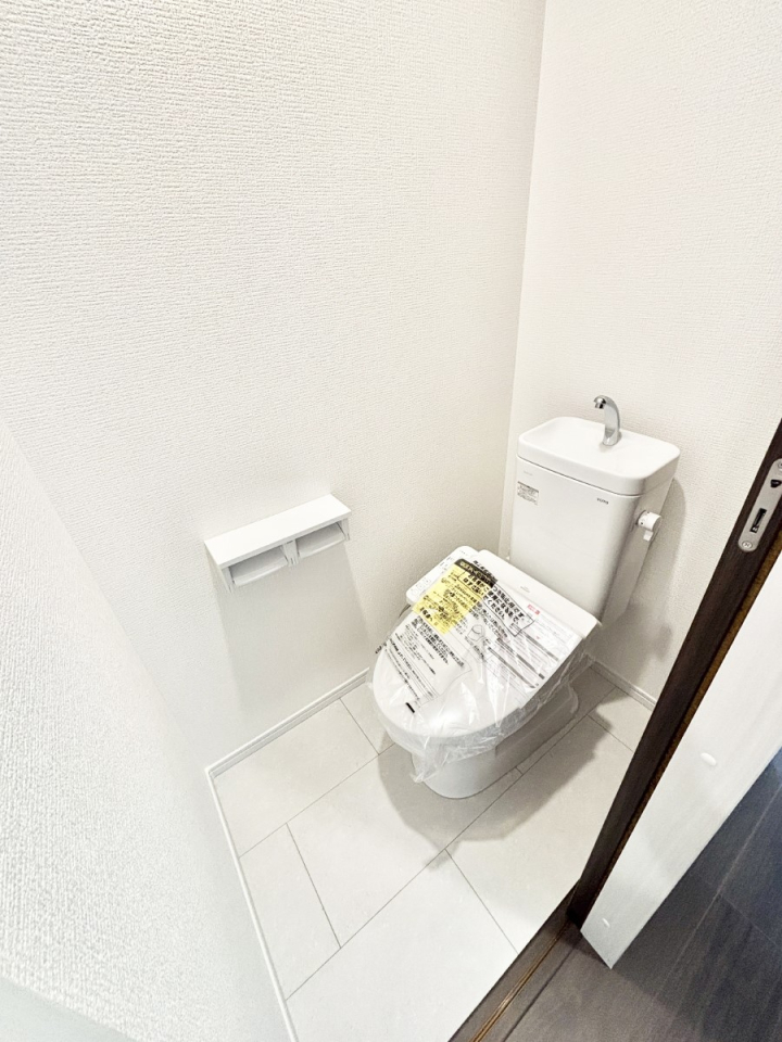 �g�C�� �g�C����1�K��2�K���ꂼ��ɔz�u����Ă��ĂƂĂ��֗��ł��B 