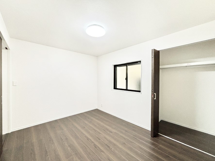 ���̑� 1�K�̔[�˂͎��[�͂������A�����Ƃ��Ă����p�ł��܂��B  