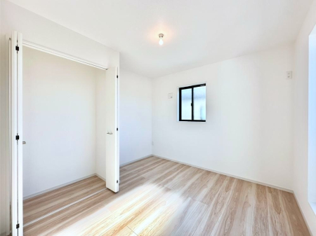 �q������ �q�������ɂ��������߂Ȏ��[�X�y�[�X�����Ղ�̋���