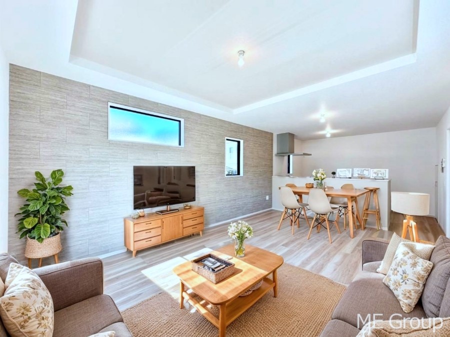 ���r���O �A�N�Z���g�N���X���������ȃ��r���O�B�Ƒ��ł̂�т肭�낰��L�X�X�y�[�X�B�@���Ƌ��CG�ł�