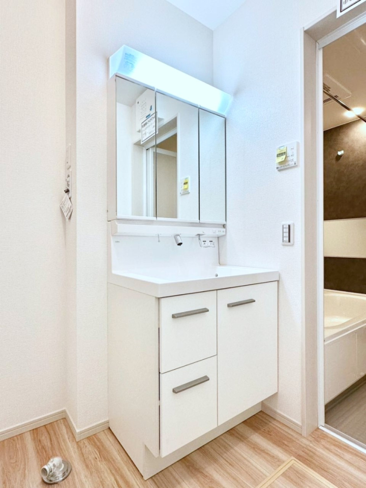 ���ʑ�E���ʏ� �傫�����₷���O�ʋ��Ő�����������ʑ�́A�g�����Ȃ݃`�F�b�N�┧�̂������ɂ������߂ł��B 