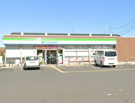 ���ӊ� �R���r�j 500m �t�@�~���[�}�[�g��Γ����꒚�ړX