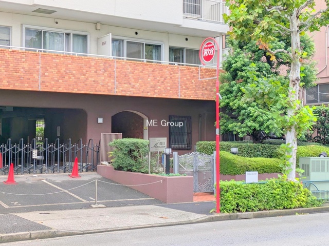 �G���g�����X -