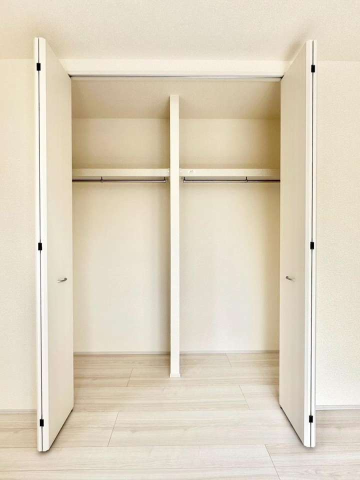 ���[ �����Ղ�̎��[�X�y�[�X�ŉ��K�ɕ�点���� 