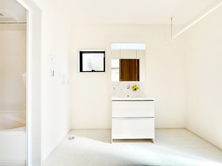 ���̑� ��Ƃ�̂���X�y�[�X�Őg�x�x�������̃X�L���P�A���S�ɗ]�T�������Ăł������ł�