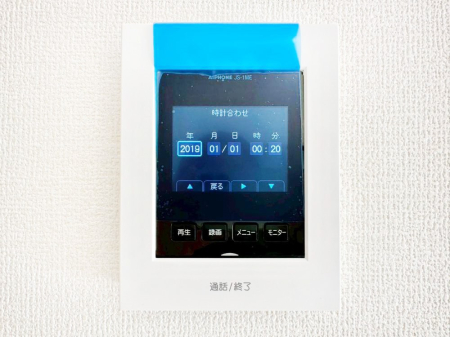 ���̑����� TV���j�^�[�t�C���^�[�t�H�����t���Ă��ăZ�L�����e�B�[��