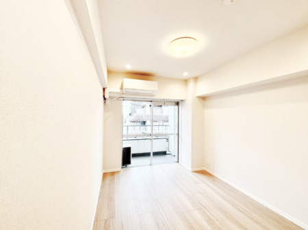 �q������ �傫�ȑ����炽���Ղ�����Ă���z�����������S�̂�D������ݍ��݂܂��I